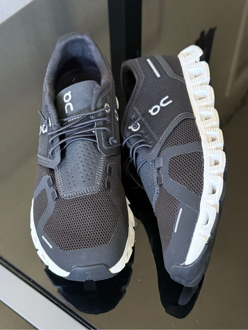 On Cloud Black Athletic Running Shoes - Women's
